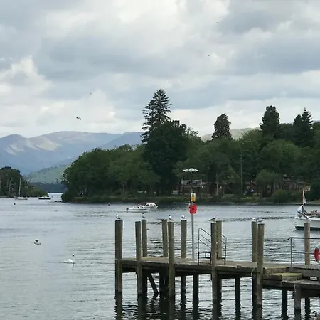 R11 Lake View, Fallbarrow Holiday Park * Bowness-on-Windermere